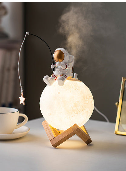 Astronaut Figurines Home Decoration Resin Space Man Miniature Night Light Humidifier Cold Fog Machine Accessories